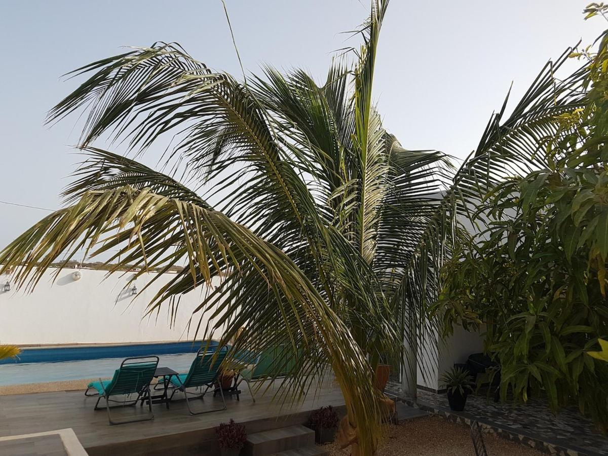 Popenguine African Jaja Villa Piscine-Climatisation מראה חיצוני תמונה