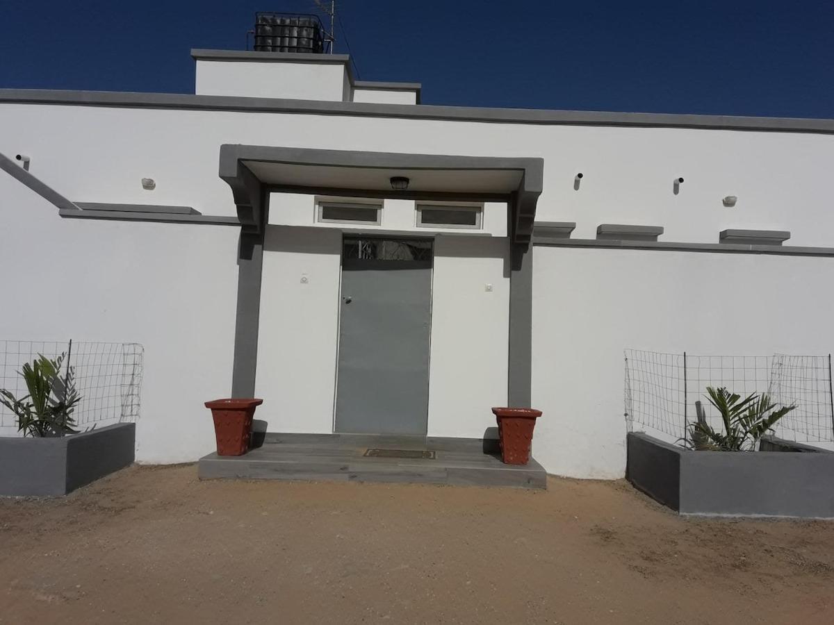 Popenguine African Jaja Villa Piscine-Climatisation מראה חיצוני תמונה
